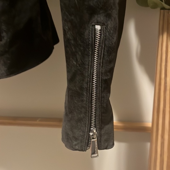 BCBGGeneration 100% Leather Black Suede Jacket - Picture 6 of 6